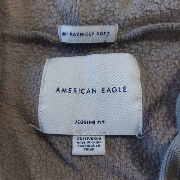 American Eagle Jeggings Fit Camo Hooded Sweatshirt, XS - Picture 3 of 6